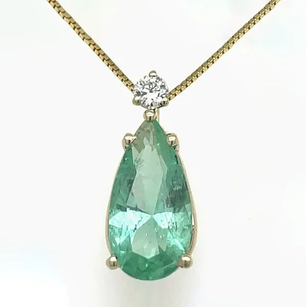 Celebrate Mother’s Day with Timeless Custom Jewelry and the Beauty of Emerald